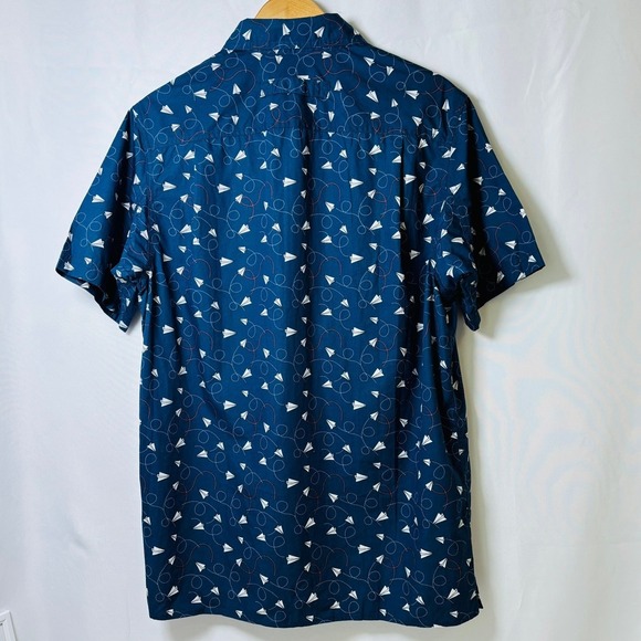 *NWT* Duluth Trading Co Shirt Mens Medium Blue Paper Airplane Untucked Slim Fit - Picture 3 of 4
